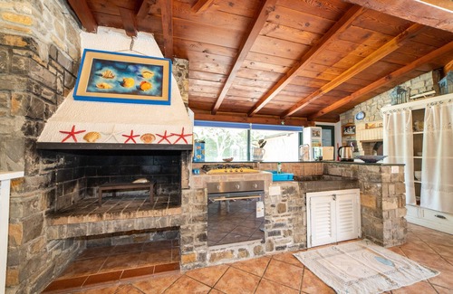 Imperia Apartment | BEAUTIFUL APARTMENT X 5 WITH HOT-HUB POOL ABOUT 2 KM FROM THE SEA