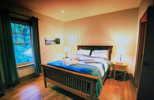 Sardis Other | beautiful appointed suite on the chilliwack river valley hobby Farm