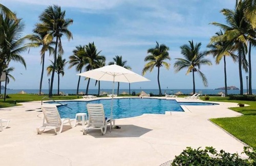 Ixtapa Apartment | Beautiful Apt. w/Pool and Direct Beach Access