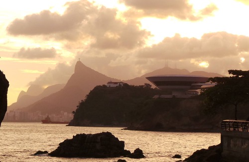 Inga Apartment | Beautiful Apto Niterói/Ingá - 1 bedroom for rent