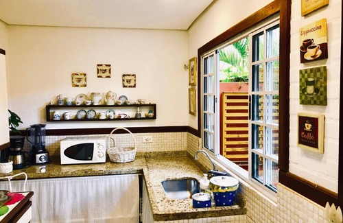 Maresias Ski Chalet | Beautiful Areias chalet 100 m from Maresias beach.