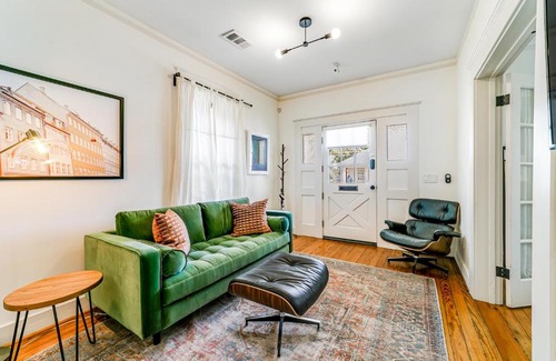 Oak Cliff House | Beautiful Art Bungalow