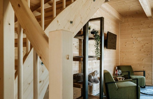Jenig House | Beautiful Wooden Chalet in Rattendorf With Garden
