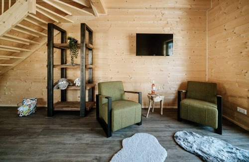 Jenig House | Beautiful Wooden Chalet in Rattendorf With Garden