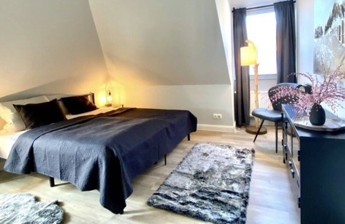 Itzehoe Apartment | Beautiful attic apartment "St. Peter-Ording" in the heart of Itzehoe