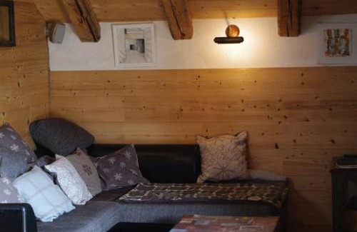 Les Clefs Ski Chalet | Beautiful, atypical loft in the Aravis