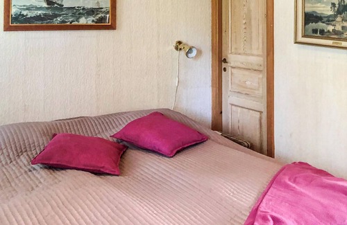 Tofta House | Beautiful, authentic cottage near the coast at Gnisvärd, just a stone's throw from one of Gotland's