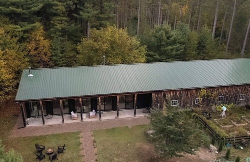 Mulmur House | Beautiful barn conversion set in the hills & forests of the Creemore area.