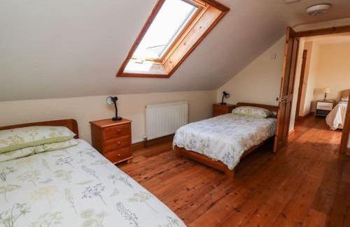 Tan-y-groes House | Beautiful Barn Conversion in West Wales