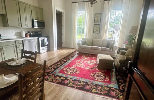 Blakely Apartment | Beautiful Barron Suite in Barron-Hobbs Historic Home
