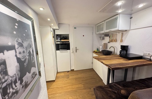 Herzogenrath Apartment | Beautiful basement apartment in Herzogenrath with sauna!