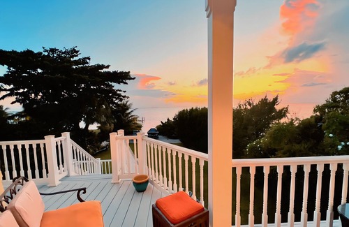 Bowens Addition House | Beautiful Bay Front Key Largo Home - Water Views - AMAZING SUNSETS