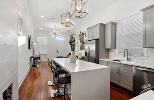 Bayou St. John House | Beautiful Bayou St.John Home 2BR/1BA!