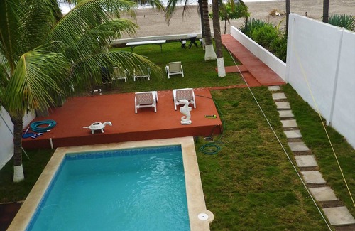 Barra de Santiago House | Beautiful beach house in Barra de Santiago, in front of the beach.