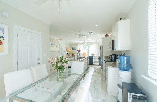 Palm Cay House | Beautiful Beach-Front Townhouse!