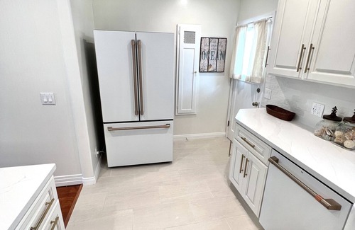 San Clemente House | Beautiful Beach House - Walk to the beach!