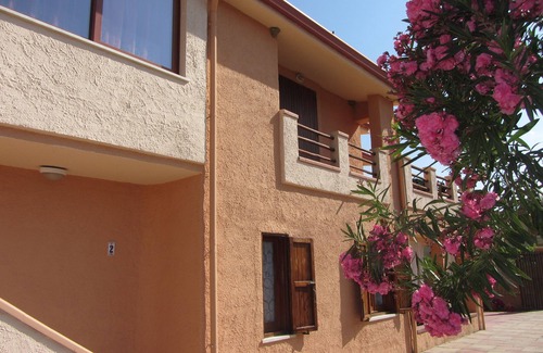 Solanas House | Beautiful beach house sleeps 8