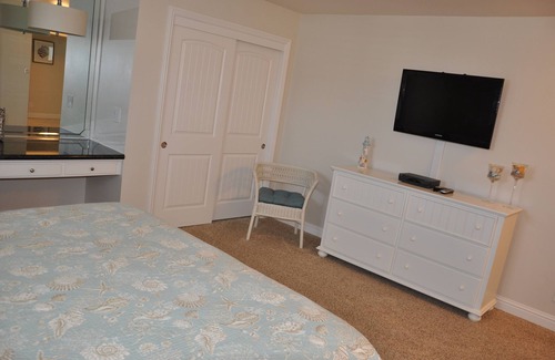 Cayucos House | Beautiful Beach House Steps from the Beach