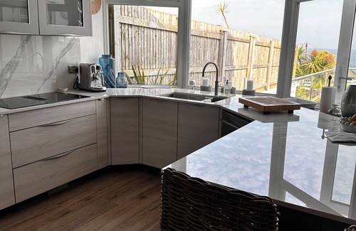 Hayle House | Beautiful Beach House. Stunning sea views, easy access to Hayle golden beach.