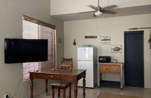Carlsbad House | Beautiful Beach Resort- just 500 yards to Pacific Ocean book your stay today!