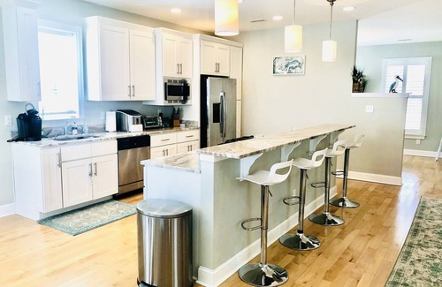 Buckroe Beach House | Beautiful Beach Retreat steps from Buckroe Beach!