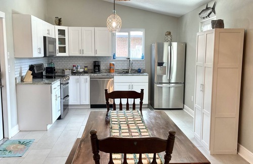 Port Orange House | Beautiful beach themed 3 bedroom with pool