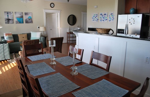 Red Fish Cove Condo | Beautiful beach view condo. Walk to the beach or the Pointe West Beach Club.
