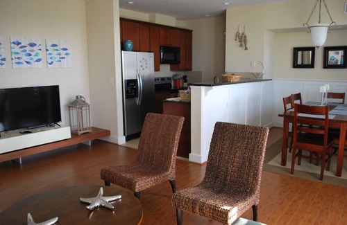 Red Fish Cove Condo | Beautiful beach view condo. Walk to the beach or the Pointe West Beach Club.