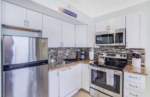 Marco Island Condo | Beautiful beachfront, along with breathtaking sunset views
