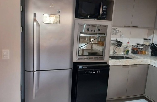 Flamengo Apartment | Beautiful beachfront penthouse, right on the sand, with a private barbecue area.