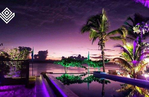Zanzibar Town Villa | Beautiful beachfront boutique hotel with infinity pool, facing the indian ocean