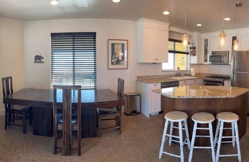 St. Charles House | Beautiful Bear Lake House, with big grassy yard, 4 mins to North Beach.