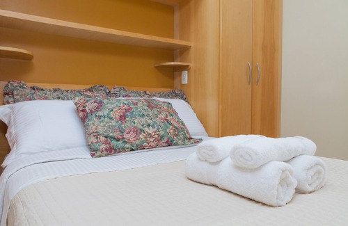 Sudoeste e Octogonal Apartment | Beautiful bedroom and living room in southwest 53m2 with garage