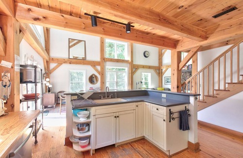 Monterey House | Beautiful Berkshire family home