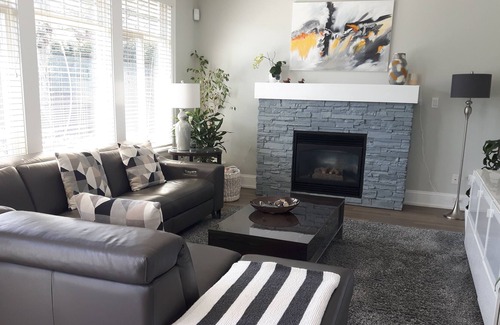 Delta House | Beautiful, big, modern home for price of a condo!