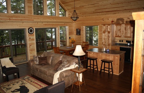 Birchwood Cabin | Beautiful Birchwood Lake Cabin; Awesome Fishing & Sunsets, plus game room!