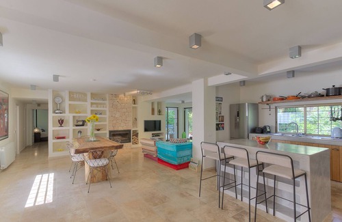 Can Furnet Villa | Beautiful bohemian villa sleeps 7 near ibiza town with tropical gardens&big pool