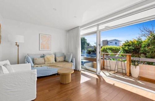 Maroubra South Apartment | Beautiful Boho 3-Bed by the Beach & the Bush