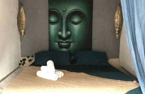 Odessa City Center Apartment | Beautiful Botanical Buddha Apartments near Langeron beach & Shevchenko park