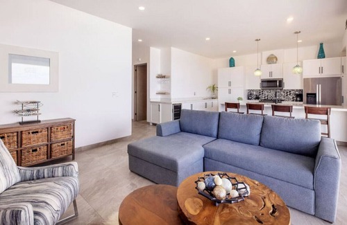 Cerritos Condo | Beautiful Boutique Residence by the Ocean's Edge