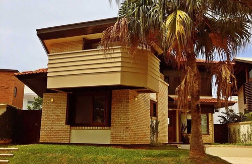 Jurere Internacional House | Beautiful house in Jurerê International