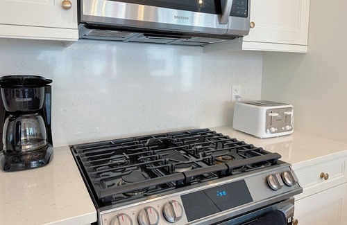 Port Stanley House | Beautiful brand new 4 bedroom, 3 bath home - Port Stanley, ON Kokomo Beach Club