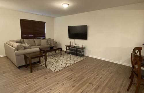 Mosby House | Beautiful Brand New 3-bedroom Townhouse