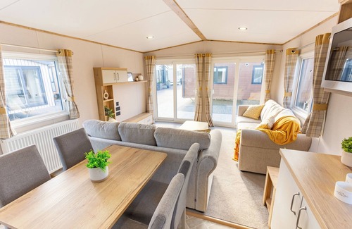 Dunbar House | Beautiful Brand New Abi Hamilton with Patio doors leading to outside decking