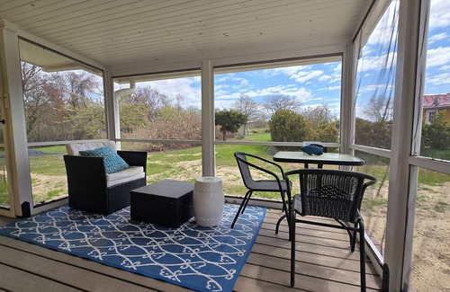 West Cape May House | Beautiful Bray Cottage on the Vineyard