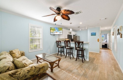 Cedar Key House | Beautiful Breezy Banyan