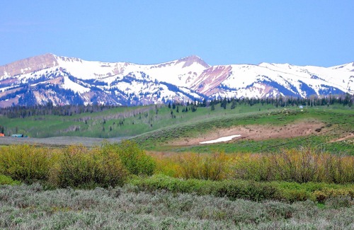Daniel Cabin | Beautiful Bridger Teton Log Cabin