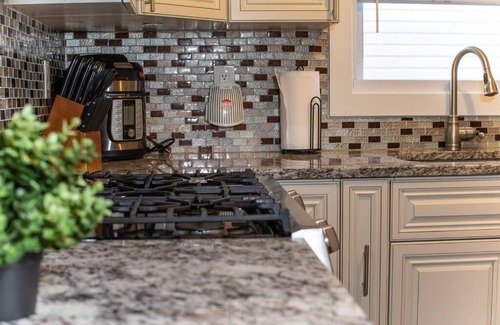 Seaside Heights Apartment | Beautiful Bright and Large 3 Bedrooms Home Near Beach and Boardwalk with Parking