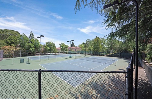 San Ramon Condo | Beautiful, Bright and Airy Fully Furnished Condo in San Ramon, CA