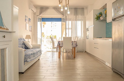 Lavinio Lido di Enea Apartment | Beautiful bright apartment with balcony near the beach